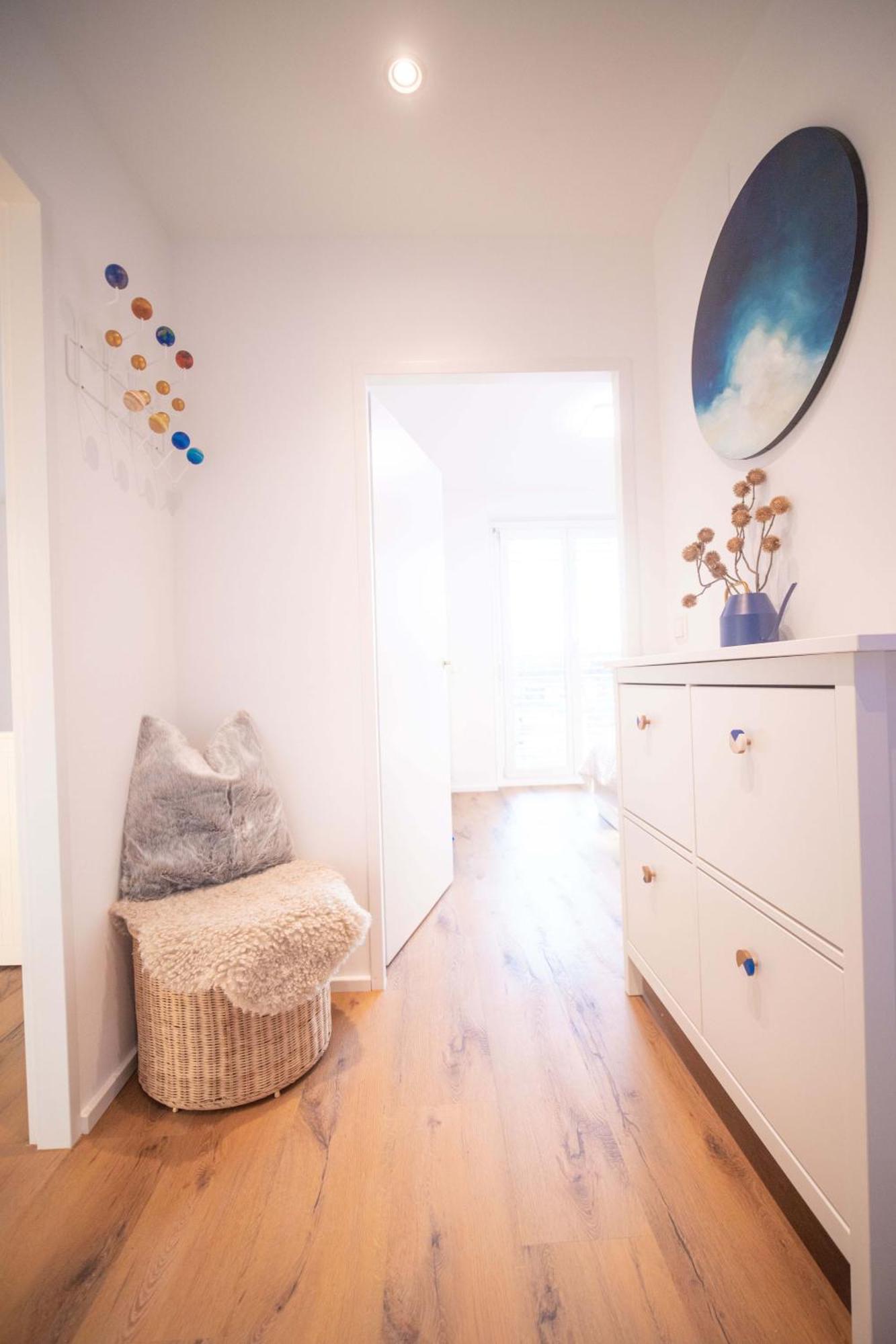 Blue In Center Apartment